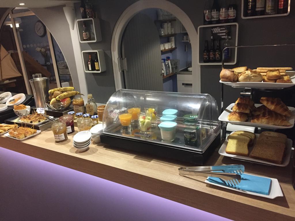 Des Rochers Hotel 3*
